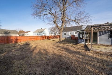 35 Edbert St, Chicopee, MA 01020 photo 4