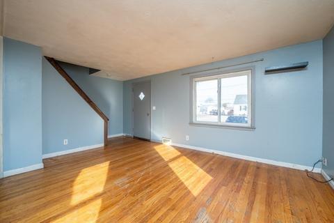 35 Edbert St, Chicopee, MA 01020 photo 13
