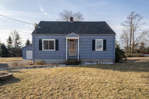 35 Edbert St, Chicopee, MA 01020 photo 1
