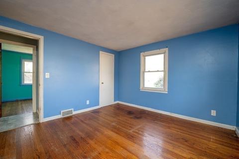35 Edbert St, Chicopee, MA 01020 photo 11