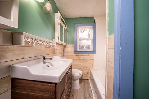 35 Edbert St, Chicopee, MA 01020 photo 14