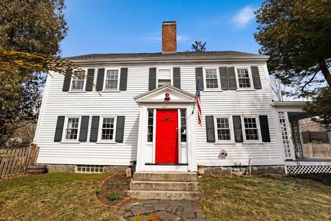 196 Locust St, Danvers, MA 01923 photo 1