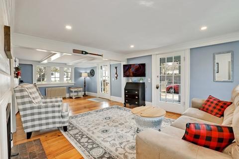 196 Locust St, Danvers, MA 01923 photo 13