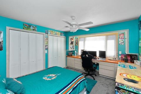 14 Oakridge Dr, Saugus, MA 01906 photo 17