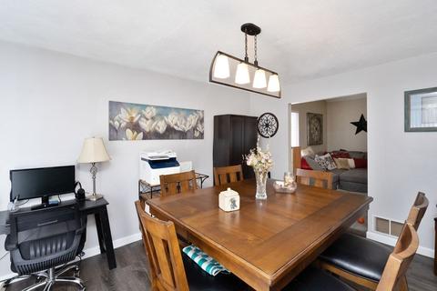 14 Oakridge Dr, Saugus, MA 01906 photo 10