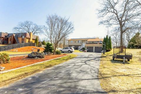 14 Oakridge Dr, Saugus, MA 01906 photo 2