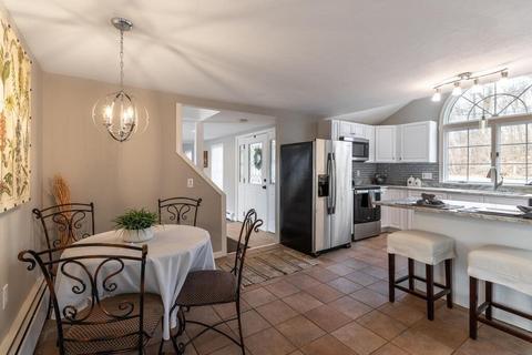 12 Pine Hill Rd, Worcester, MA 01604 photo 7