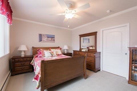 305 Cory St, Fall River, MA 02720 photo 9