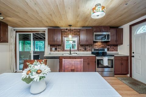 2 Lakeside Ave, Webster, MA 01570 photo 10
