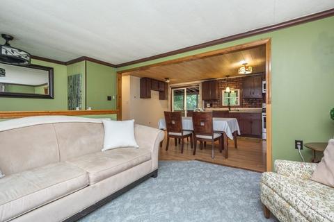 2 Lakeside Ave, Webster, MA 01570 photo 7