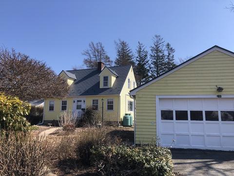 83 Langsford St, Gloucester, MA 01930 photo 2
