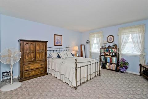 200 Lambert Ter #7, Chicopee, MA 01020 photo 16