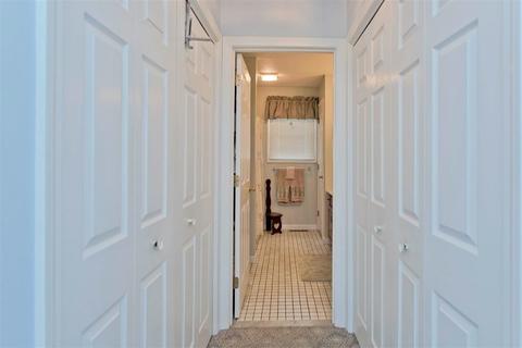 200 Lambert Ter #7, Chicopee, MA 01020 photo 19