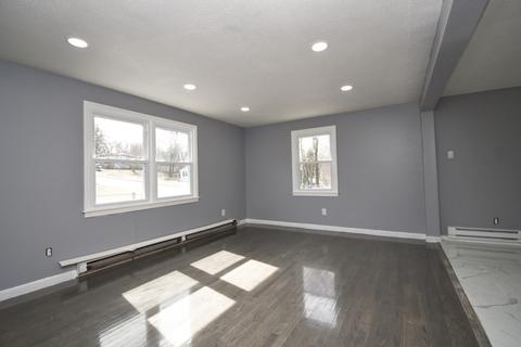 242 Roy St, Springfield, MA 01104 photo 8