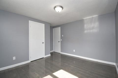 242 Roy St, Springfield, MA 01104 photo 12