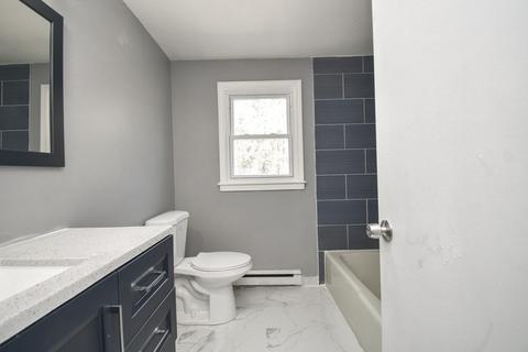242 Roy St, Springfield, MA 01104 photo 21