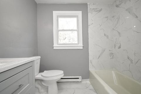 242 Roy St, Springfield, MA 01104 photo 16