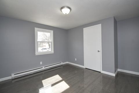 242 Roy St, Springfield, MA 01104 photo 14