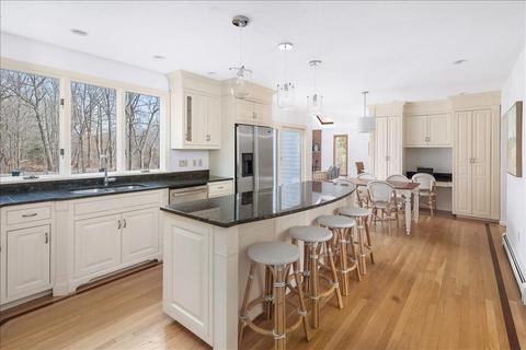 566 Main St, Hingham, MA 02043 photo 7