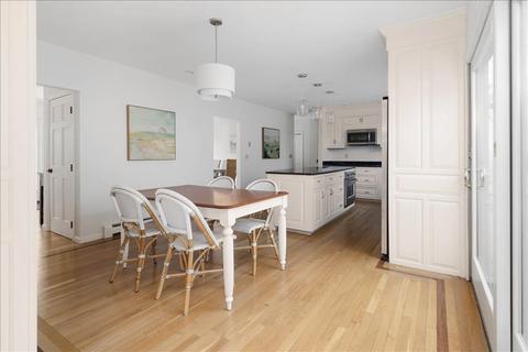 566 Main St, Hingham, MA 02043 photo 8