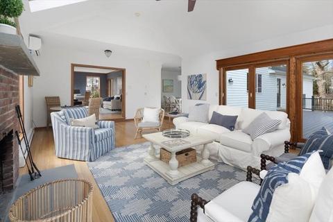 566 Main St, Hingham, MA 02043 photo 11