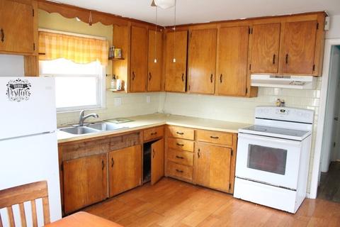 26 Bothnia St, Worcester, MA 01607 photo 4