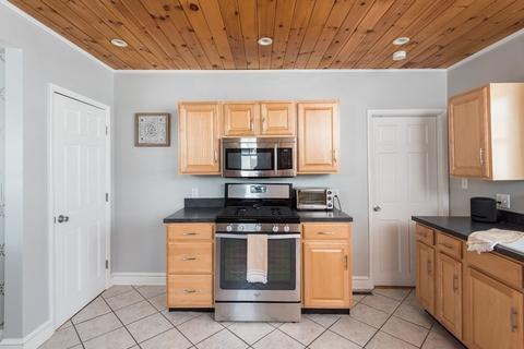 39 Edgemont Rd, Braintree, MA 02184 photo 10