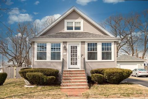39 Edgemont Rd, Braintree, MA 02184 photo 1