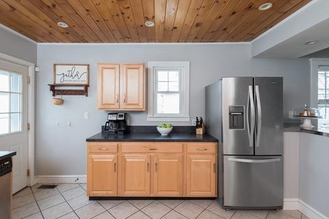 39 Edgemont Rd, Braintree, MA 02184 photo 7