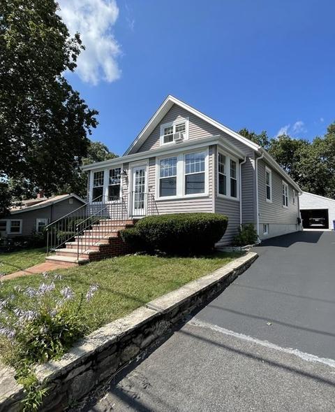 39 Edgemont Rd, Braintree, MA 02184 photo 3