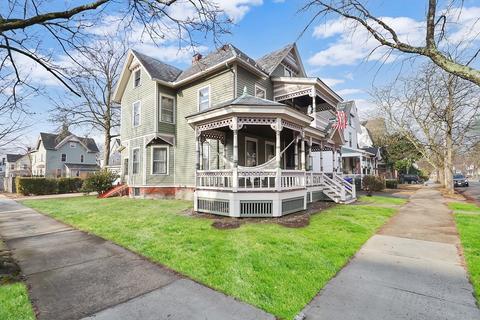 4 Lafayette St, Springfield, MA 01109 photo 1