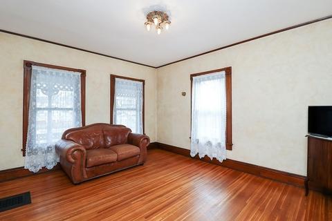 4 Lafayette St, Springfield, MA 01109 photo 5