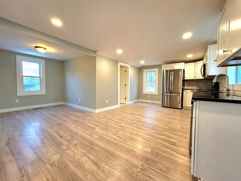 47 Thompson Rd, Webster, MA 01570 photo 2