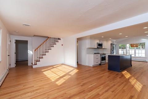 124 Highland Ave, Barnstable, MA 02635 photo 8