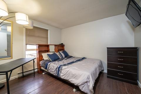 23 Lakevilla Ave, Springfield, MA 01109 photo 13