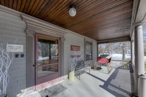 10 Cedar St, Worcester, MA 01609 photo 5