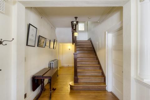 10 Cedar St, Worcester, MA 01609 photo 9