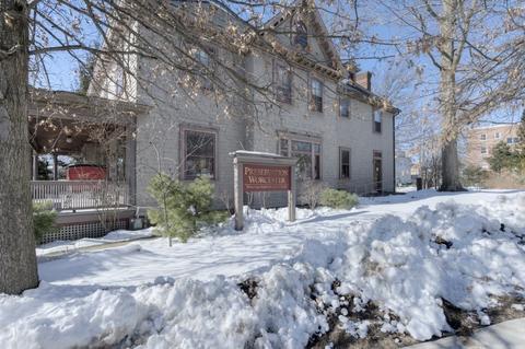 10 Cedar St, Worcester, MA 01609 photo 6