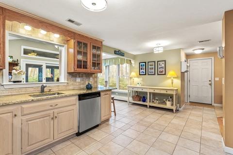 6 Maple Tree Ln, Franklin, MA 02038 photo 10