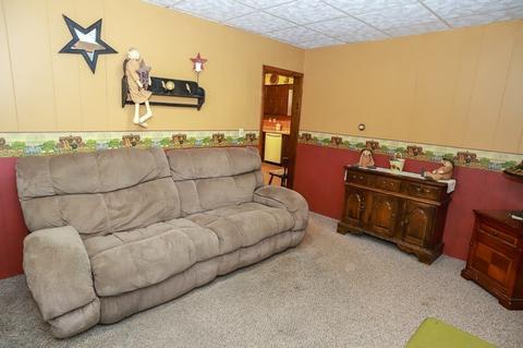 80 Barthel Ave, Gardner, MA 01440 photo 29