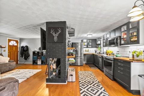 30 Mcauliffe Rd, Randolph, MA 02368 photo 4