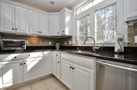 296 Mohawk Rd, Raynham, MA 02767 photo 11