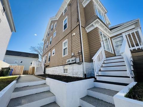 32 Lenox St, Fall River, MA 02721 photo 5