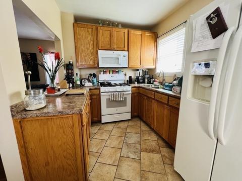 32 Lenox St, Fall River, MA 02721 photo 17