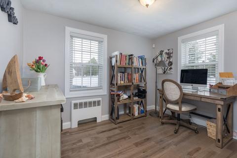 17 Roosevelt Rd, Dedham, MA 02026 photo 13