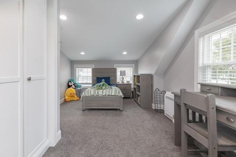 17 Roosevelt Rd, Dedham, MA 02026 photo 10