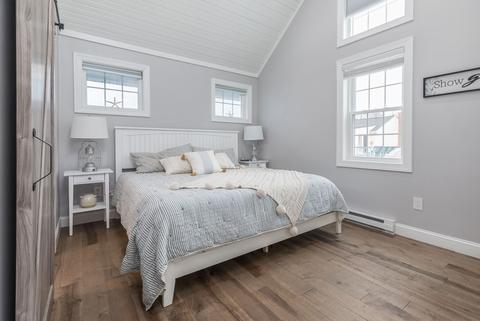 17 Roosevelt Rd, Dedham, MA 02026 photo 8