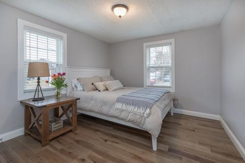 17 Roosevelt Rd, Dedham, MA 02026 photo 14