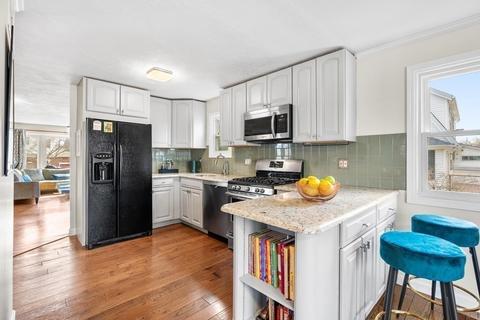 5 Cedar St, Marblehead, MA 01945 photo 13