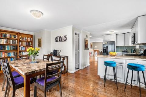 5 Cedar St, Marblehead, MA 01945 photo 3